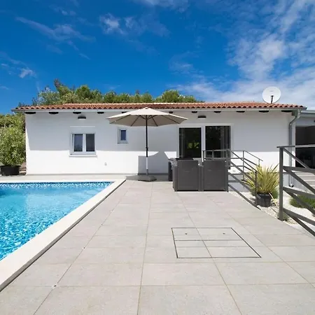 Villa In With Swimming Pool *
