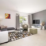 In With Swimming Pool